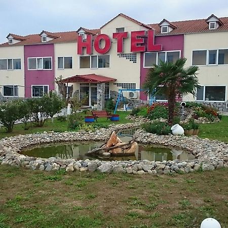 Hotel Konstantina Rodopoli 外观 照片