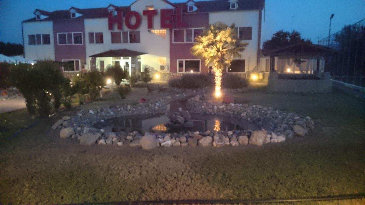 Hotel Konstantina Rodopoli 外观 照片